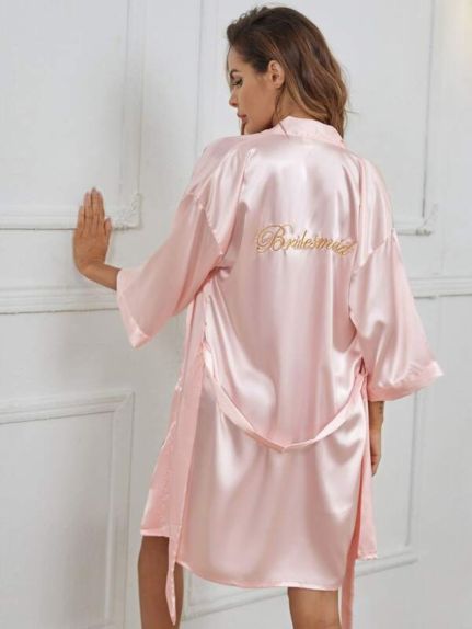 Halat Satin Roz – Domnișoară de Onoare cu Monogramă Aurie