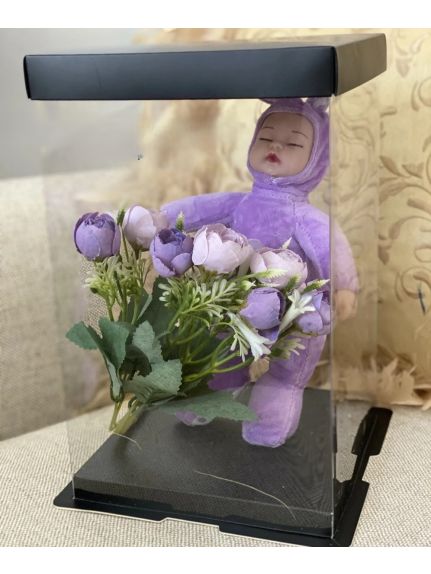 Iepuras de plus Mov in cutie cadou cu buchetel mov 