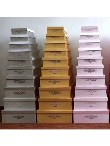Set 10 cutii pătrate din satin – cod 2102 Argintiu