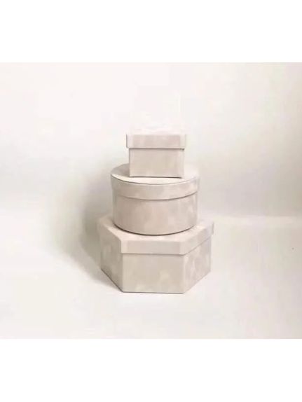 Set 3 cutii forme diferite din catifea – Cod 7679 Alb